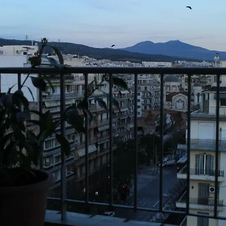 شقة Unique Skyview Apartment-downtown سالونيك