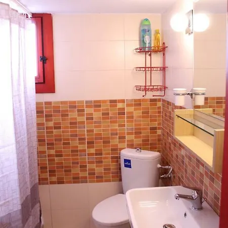 Unique Skyview Apartment-downtown سالونيك