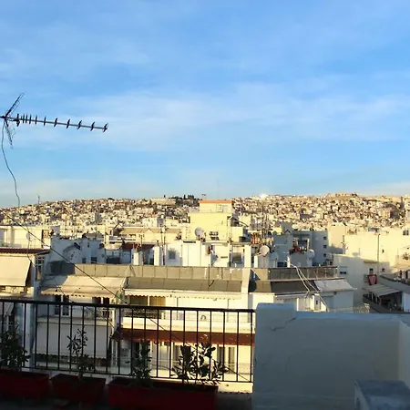 Unique Skyview Apartment-downtown سالونيك